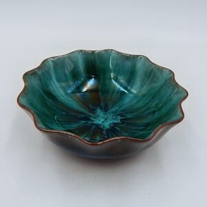 Blue Mountain Pottery Canada BMP Green Candy Nut Dish Bowl Ruffle Edge Scallop